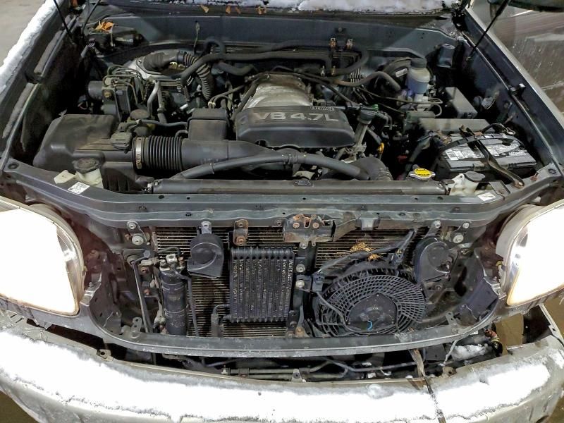 2004 Toyota Sequoia SR5