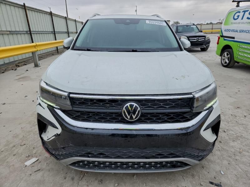 2023 Volkswagen Taos se