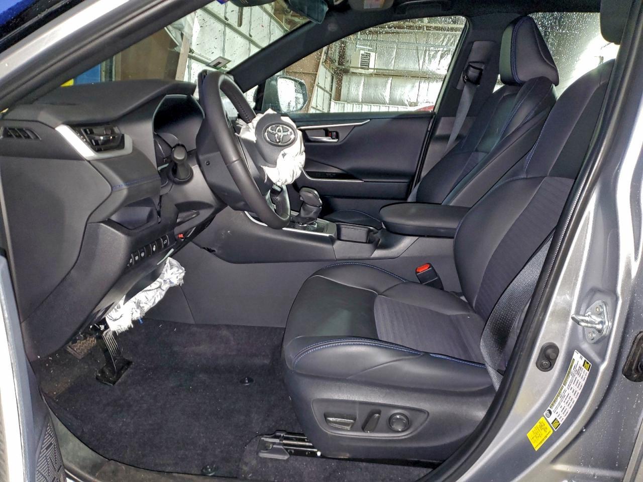 2025 Toyota Rav4 xse
