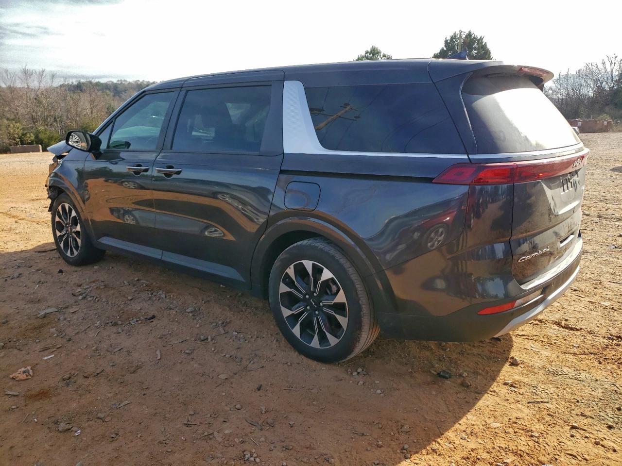 2022 KIA Carnival ex