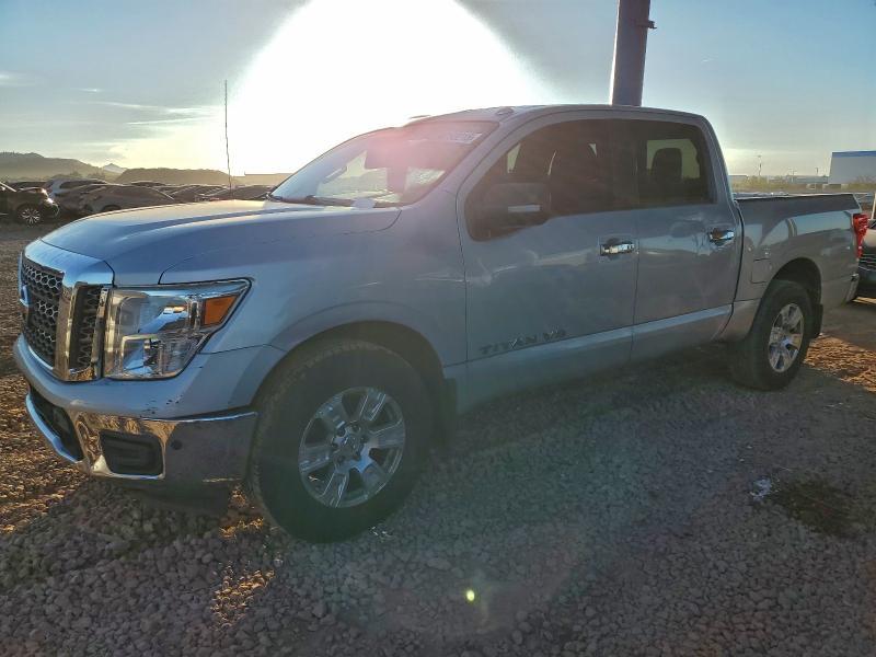 2018 Nissan Titan sv