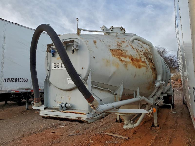 1961 Butl 1961 Pneumatic dry Bulk Trailer