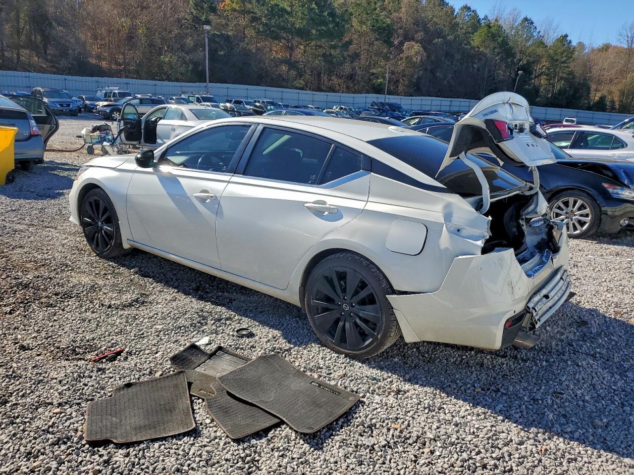 2022 Nissan Altima sr