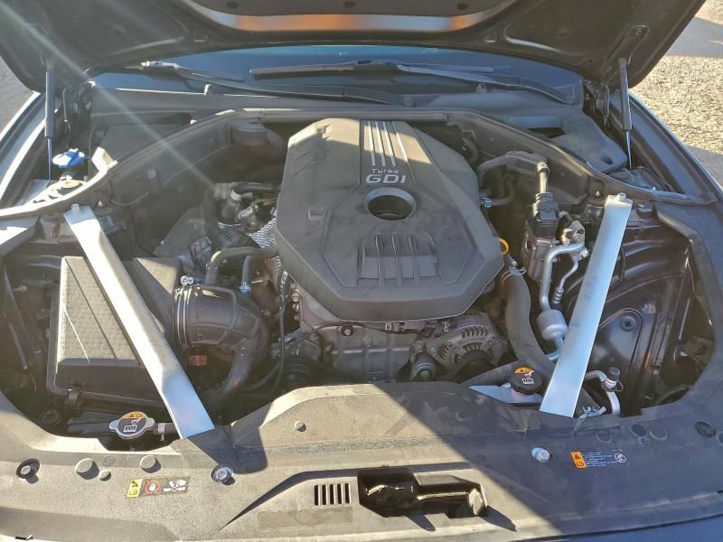 2023 Genesis G70 Base