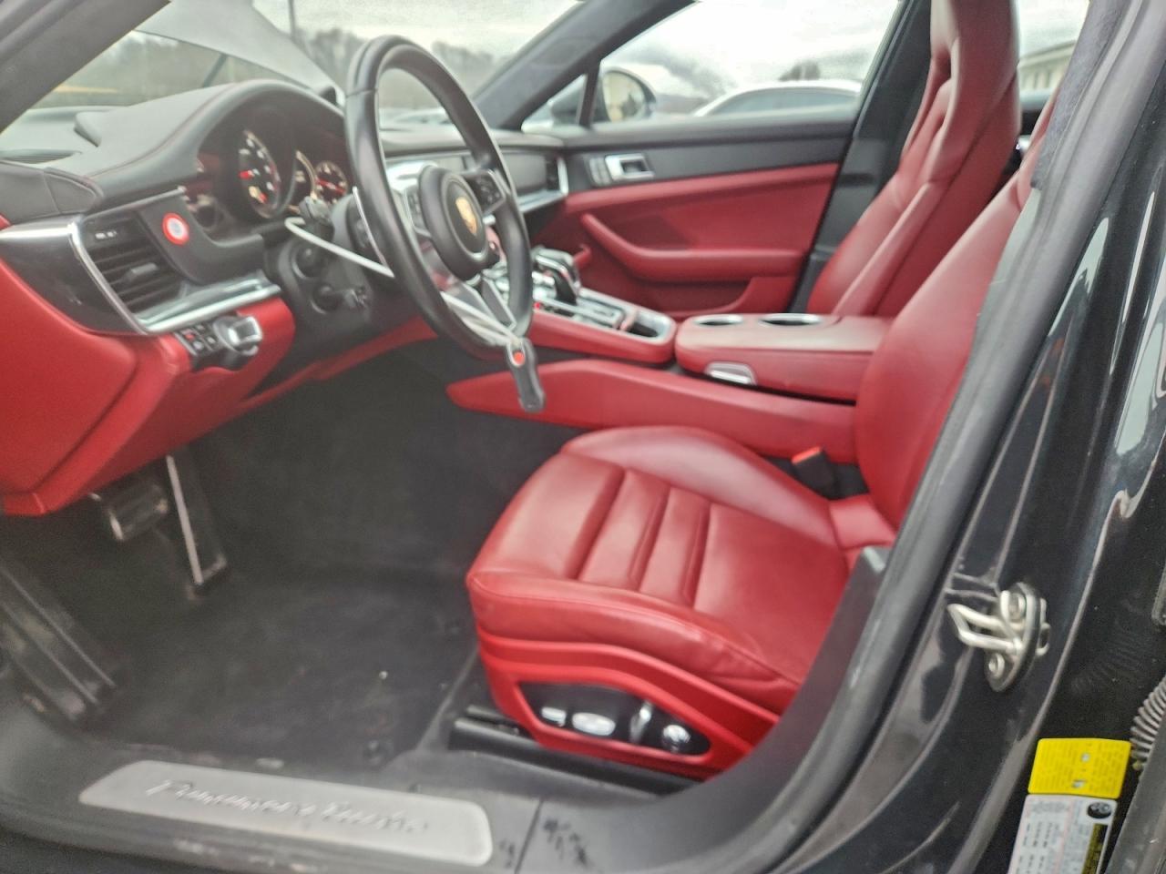 2018 Porsche Panamera Turbo