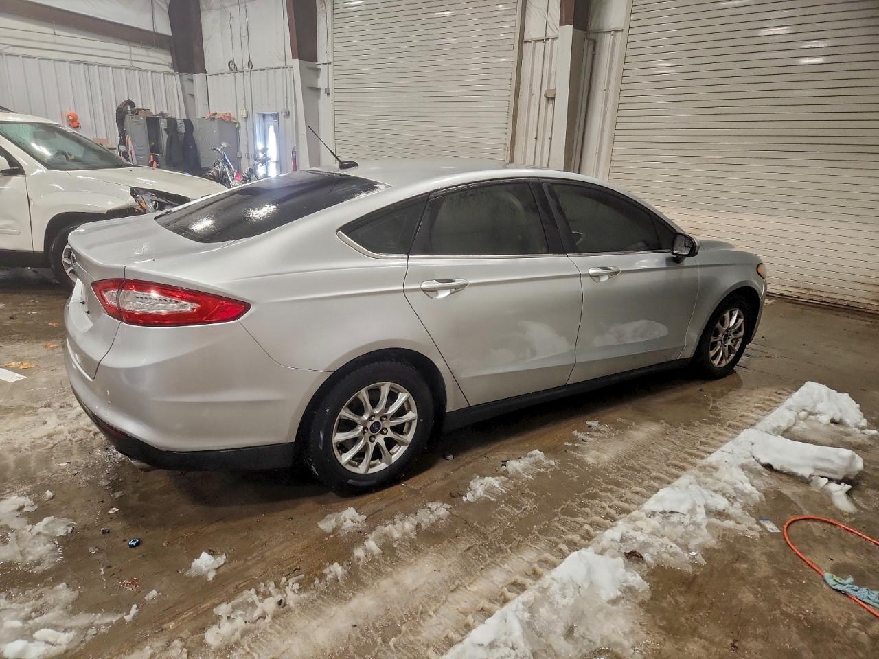 2015 Ford Fusion s