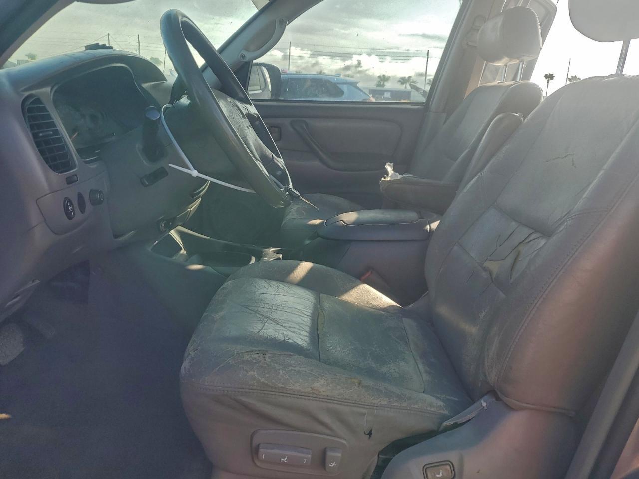 2001 Toyota Sequoia SR5