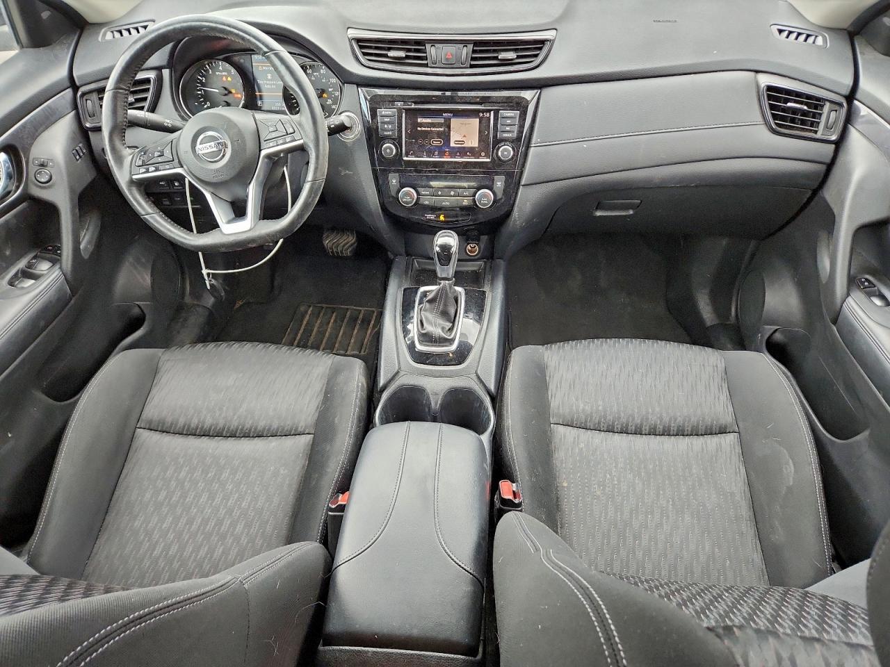 2018 Niss Rogue sv