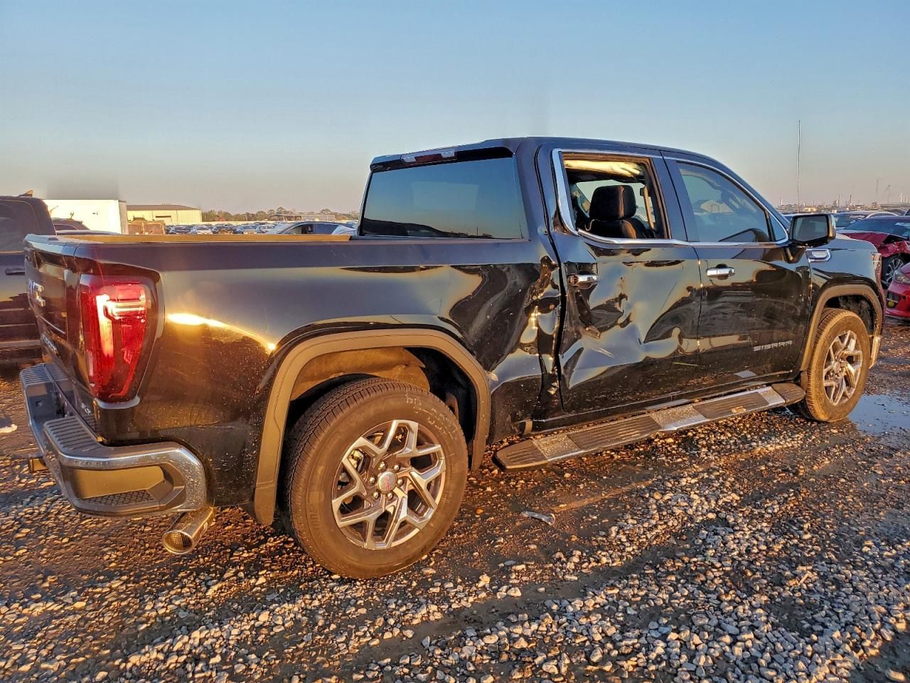 2026 GMC Sierra C1500 slt