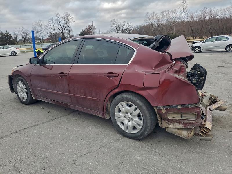 2010 Nissan Altima Base