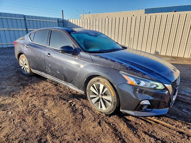 2019 Nissan Altima sv