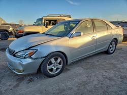 2004 Toyota Camry se en venta en Wichita, KS