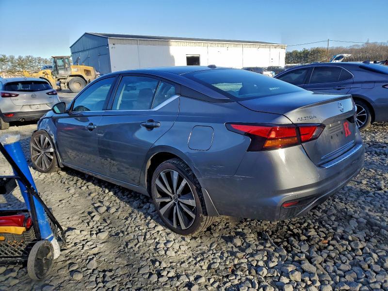 2021 Nissan Altima sr