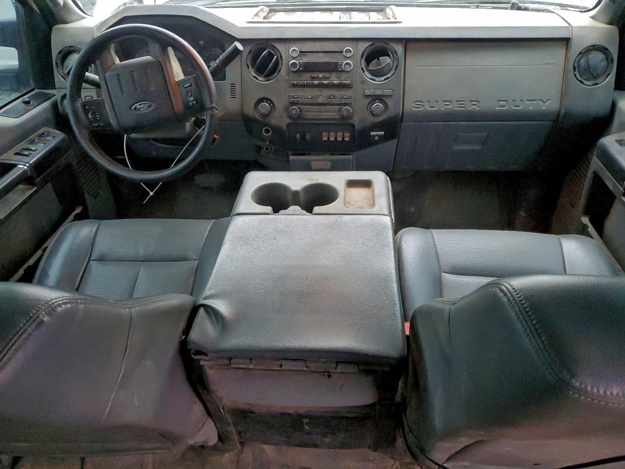 2014 Ford F550 Super Duty Truck Cab AND Chassis