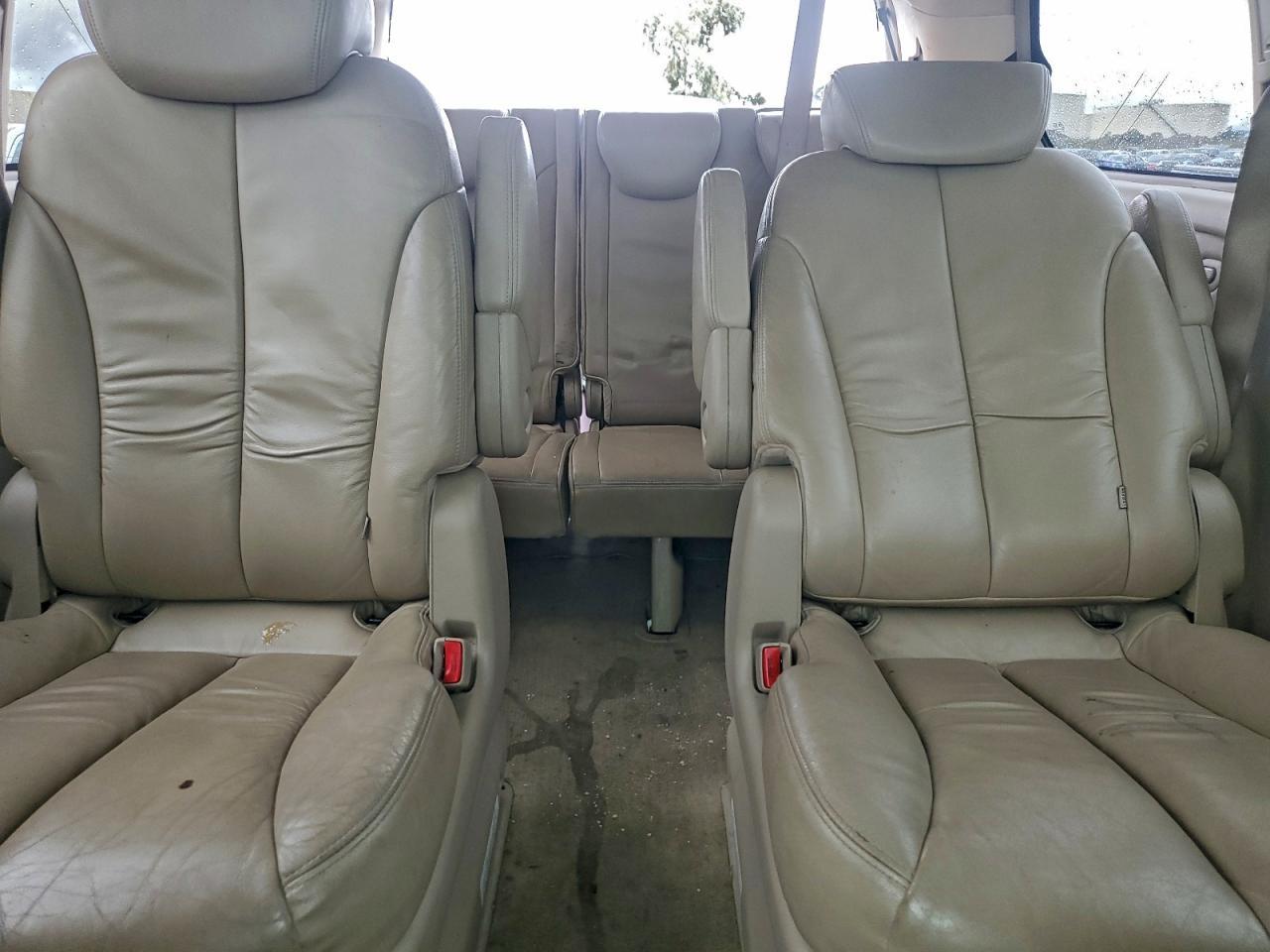 2006 KIA Sedona lx