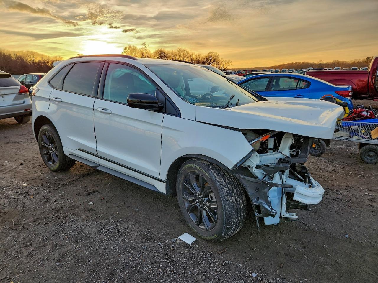 2022 Ford Edge se