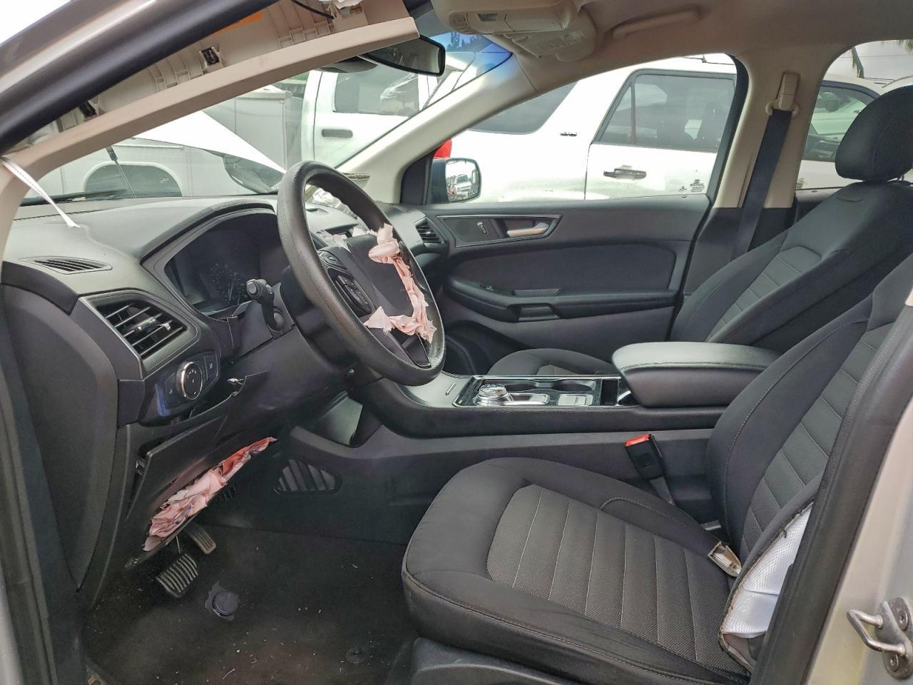 2019 Ford Edge se