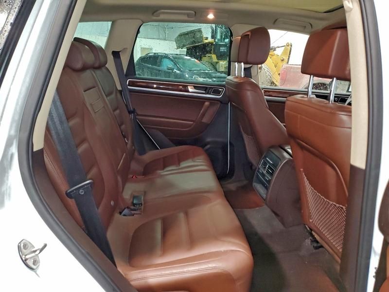 2012 Volkswagen Touareg V6