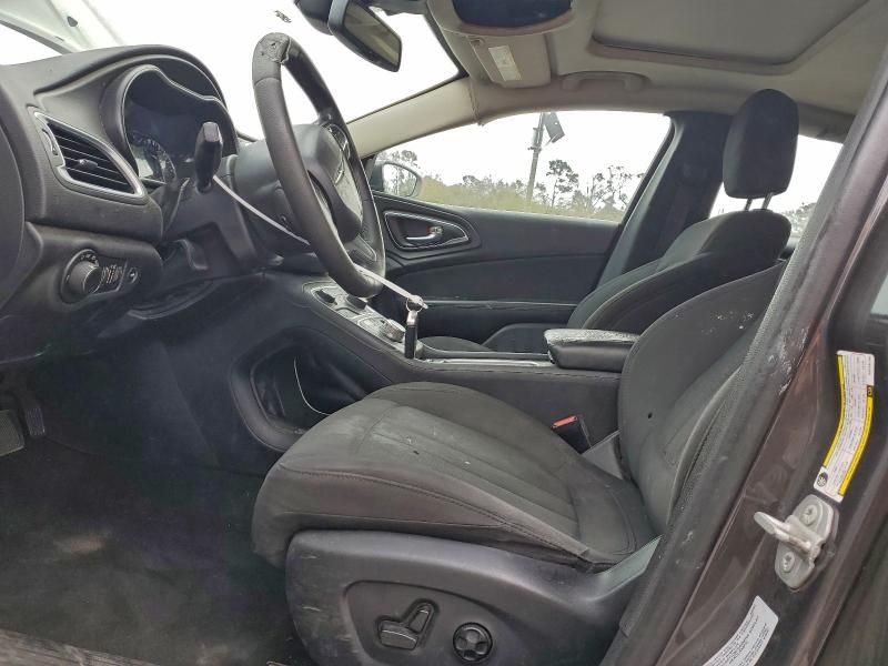 2016 Chrysler 200 Limited