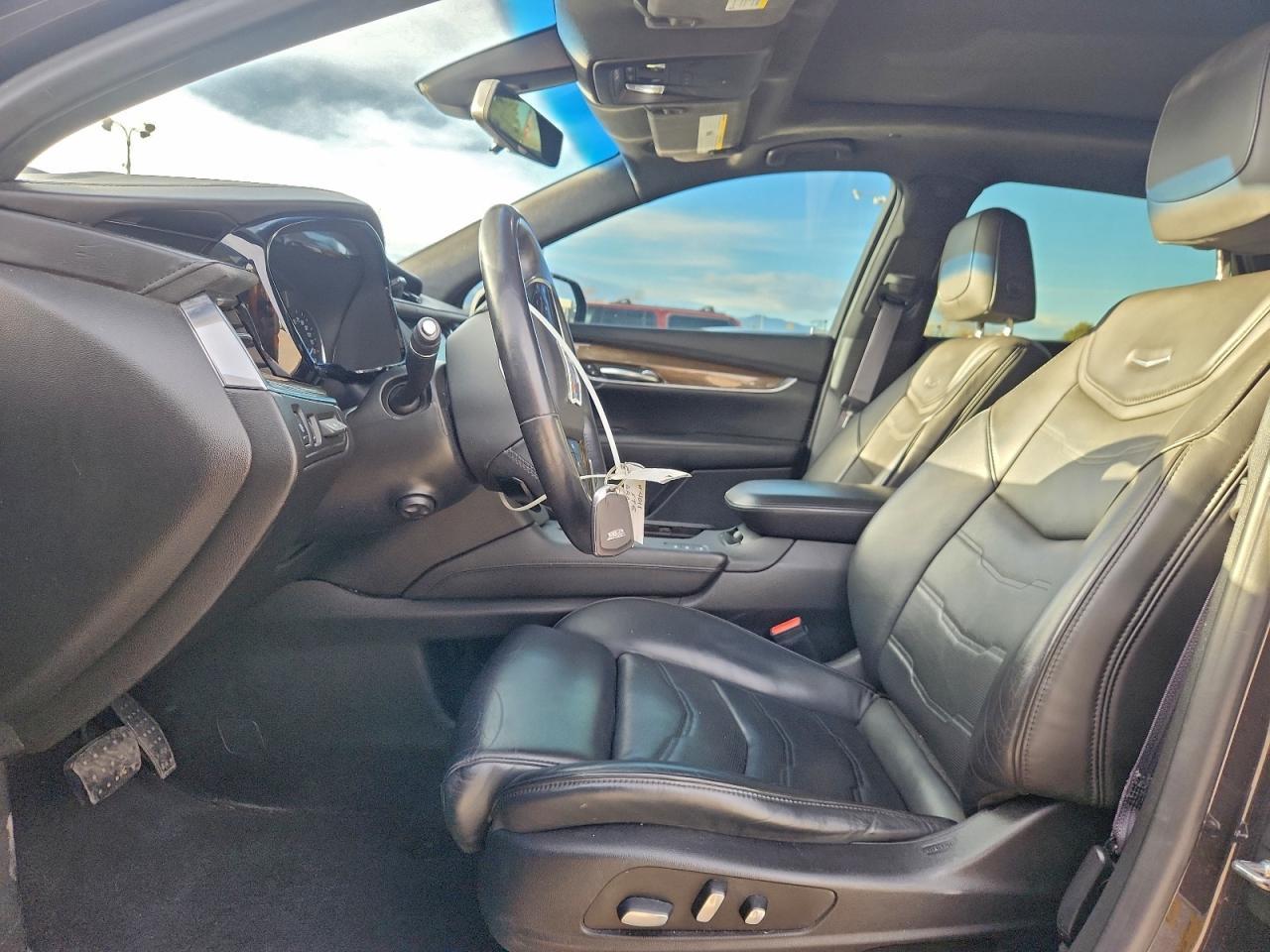 2017 Cadillac XT5 Platinum