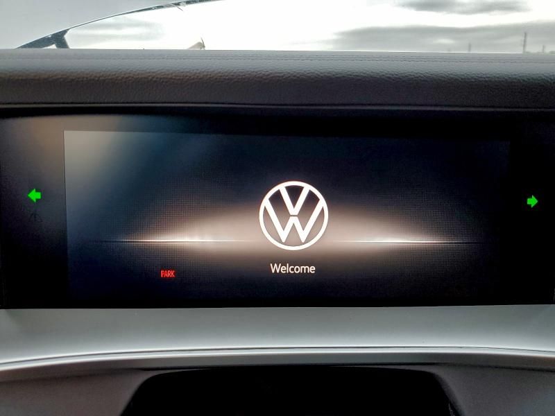 2025 Volkswagen Tiguan se