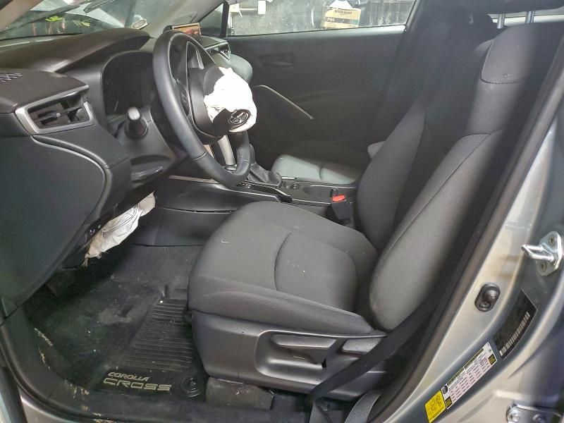 2024 Toyota Corolla Cross le