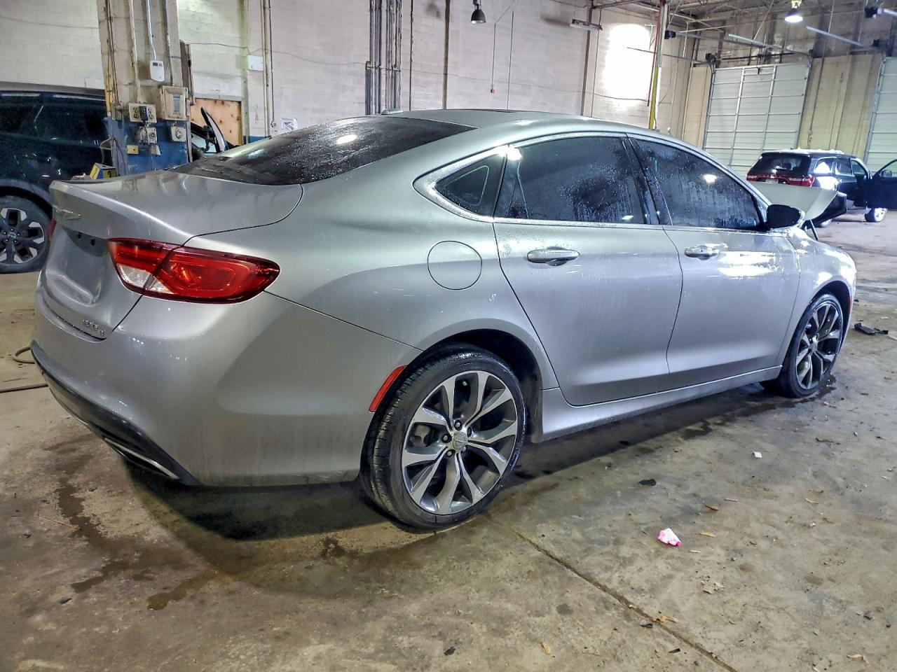 2016 Chrysler 200 c