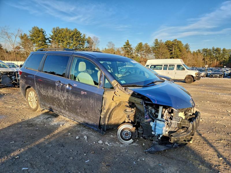 2015 Toyota Sienna le