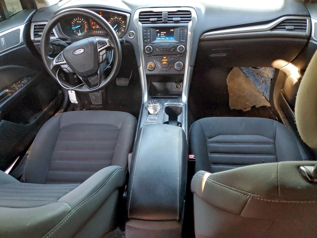 2017 Ford Fusion se