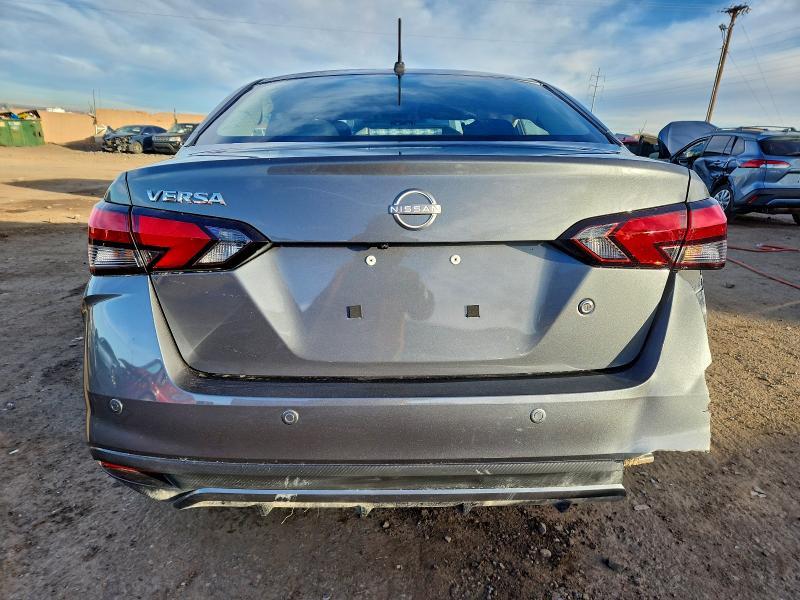 2025 Nissan Versa s