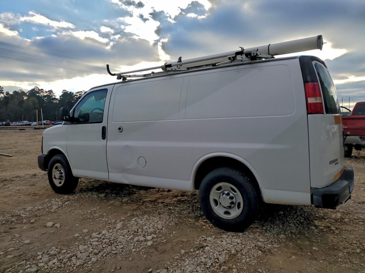 2013 Chevrolet Express 2500 Utility / Service Van