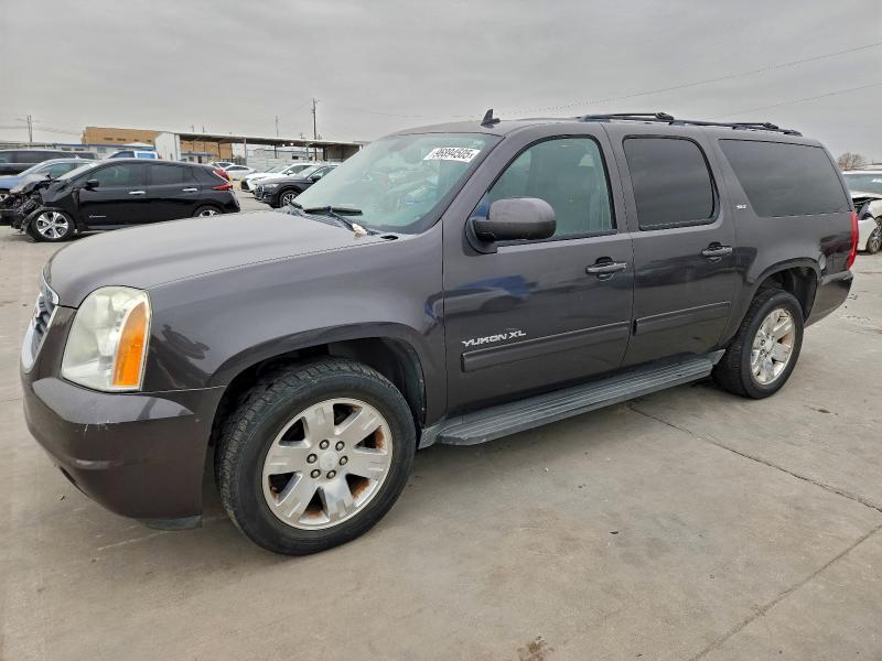 2010 GMC Yukon xl C1500 slt