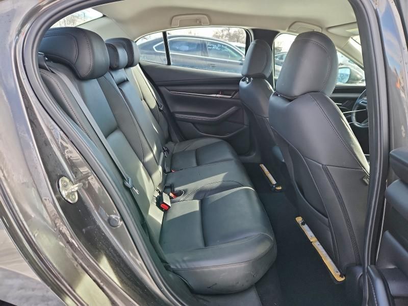 2022 Mazda 3 Select