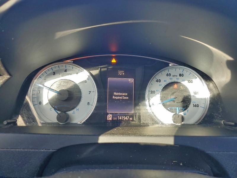 2016 Toyota Camry le