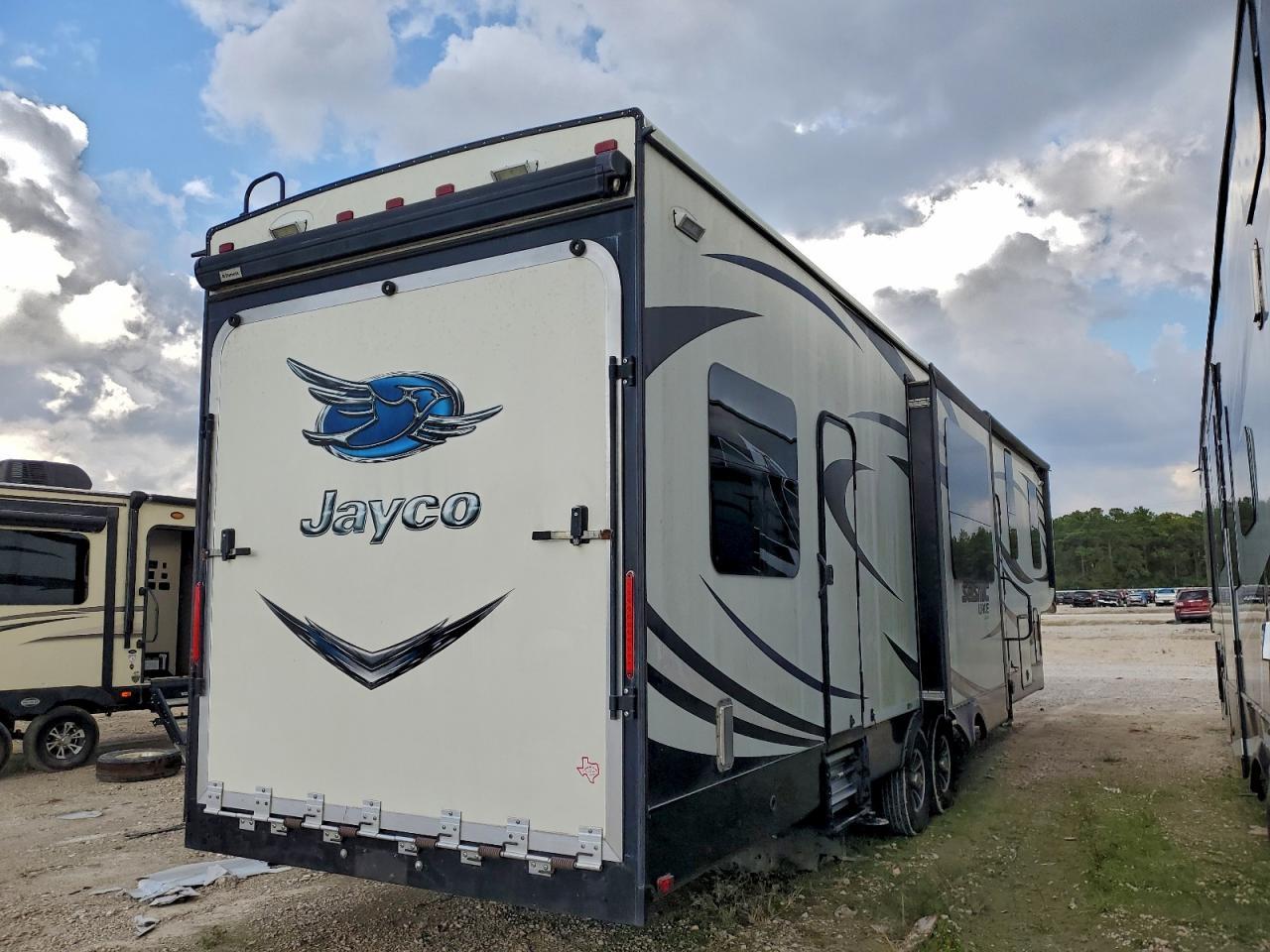 2016 Jayco Seismic Wave Camper