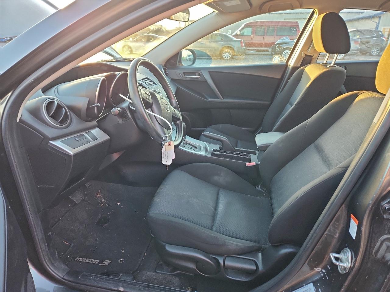 2011 Mazda 3 I