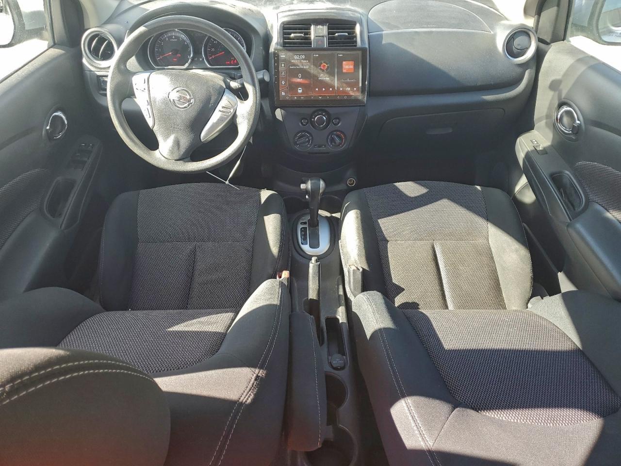2017 Nissan Versa 1.6 sv