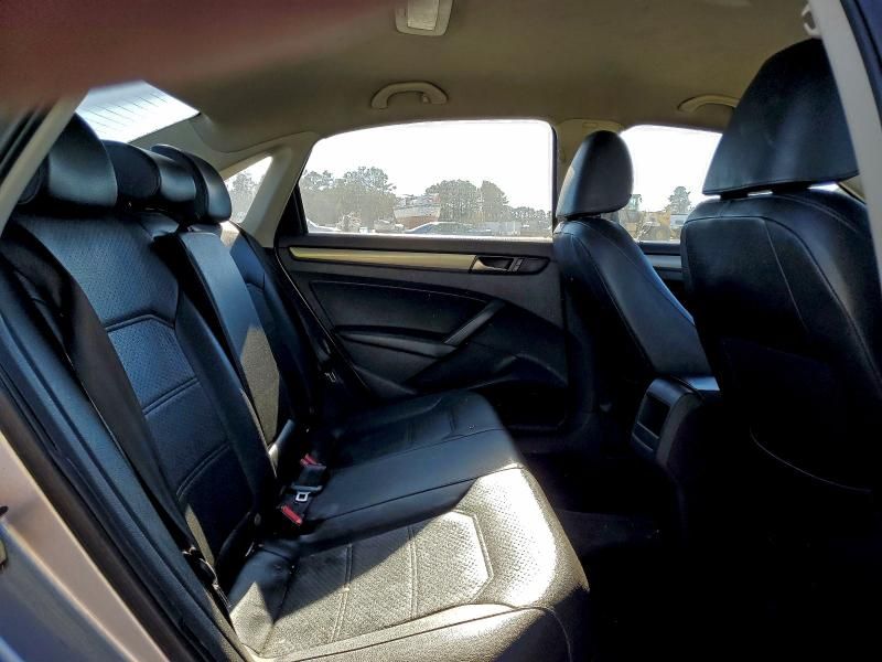 2015 Volkswagen Passat s