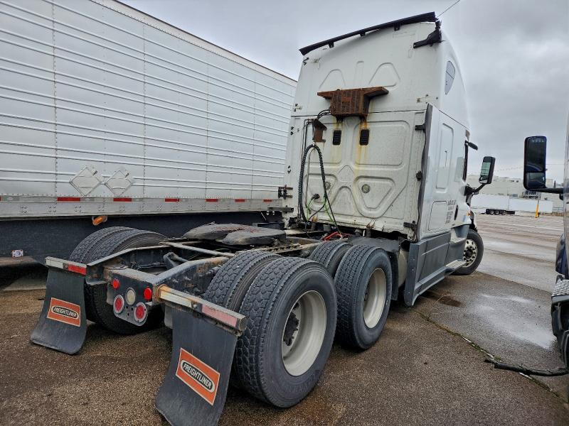 2016 Freigliner Cascadia 125