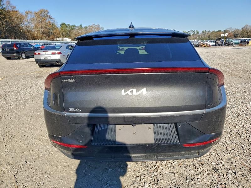 2022 KIA EV6 Light
