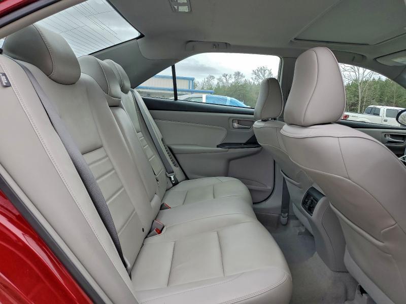 2015 Toyota Camry Hybrid