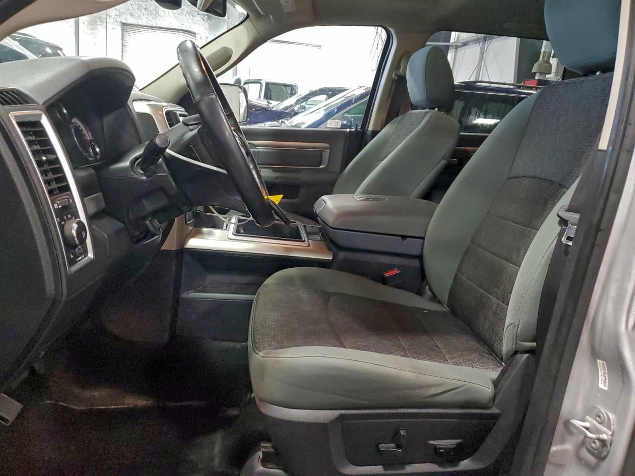 2014 Dodge Ram 1500 slt