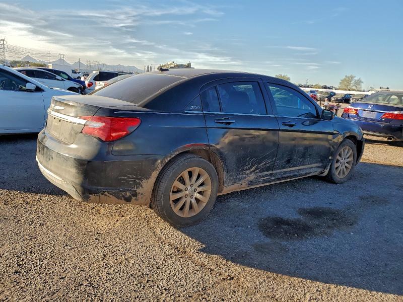 2013 Chrysler 200 Touring