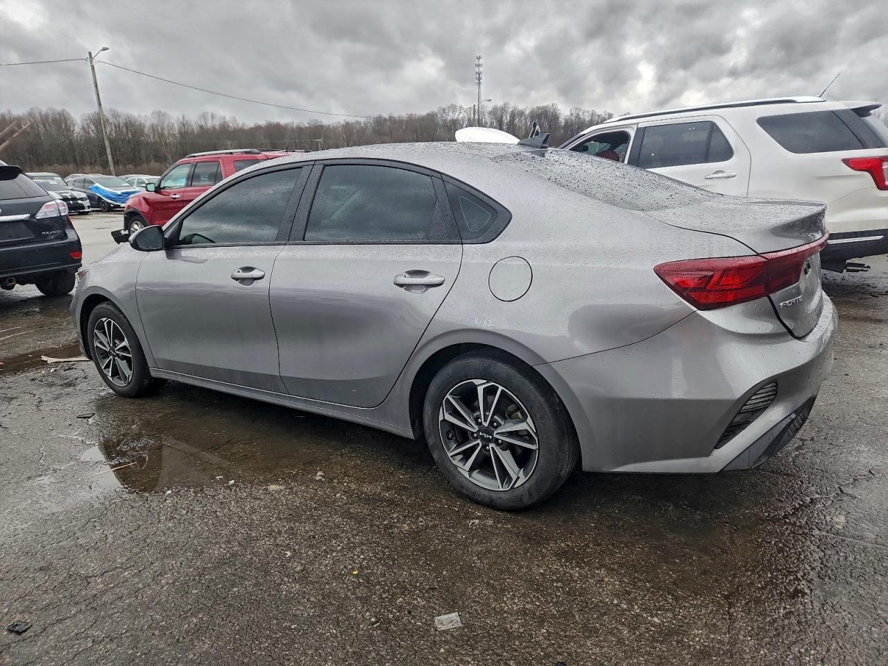 2023 KIA Forte lx