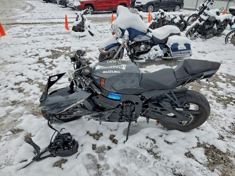 2025 Suzuki GSX-R600