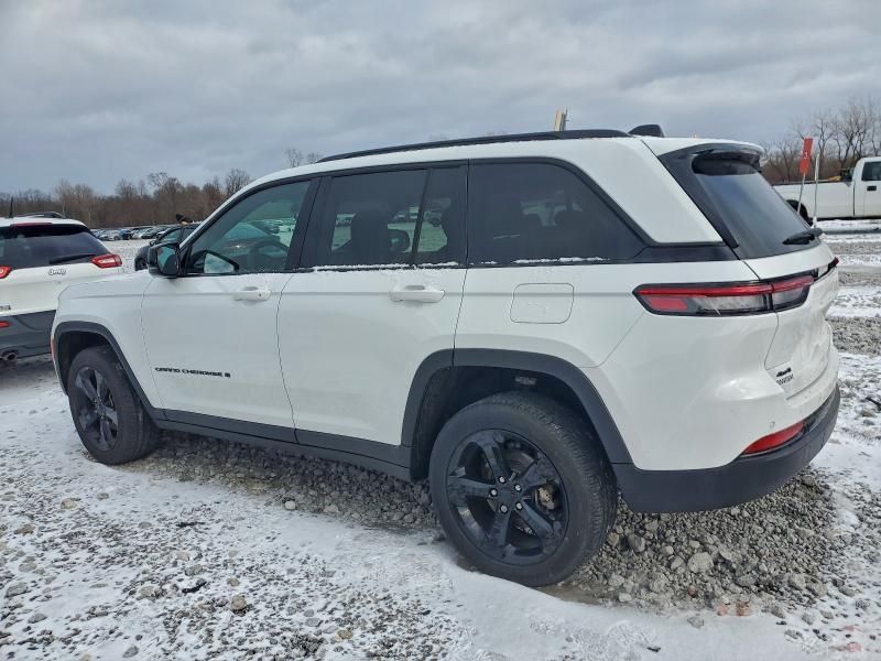 2024 Jeep Grand Cherokee Laredo