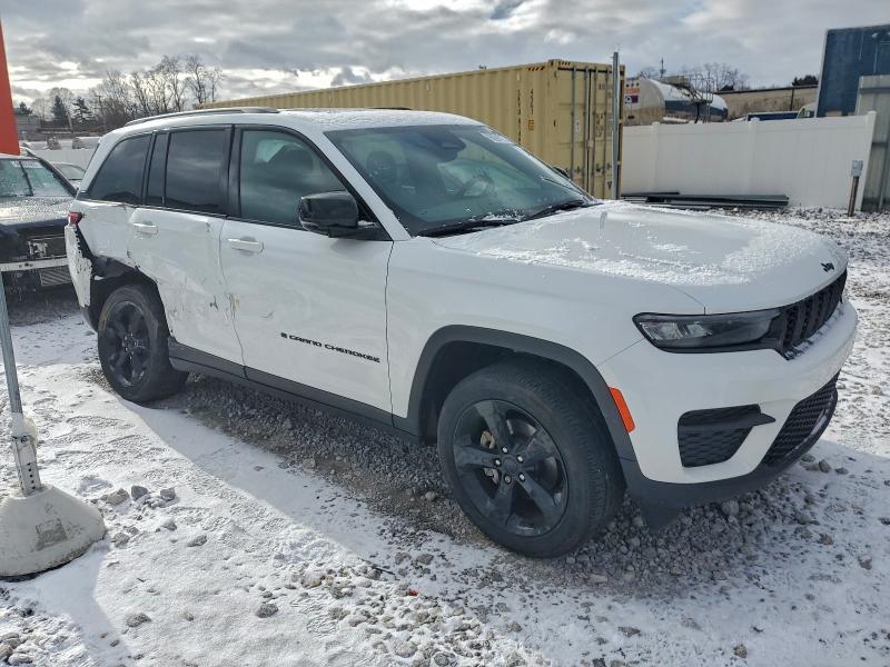 2024 Jeep Grand Cherokee Laredo