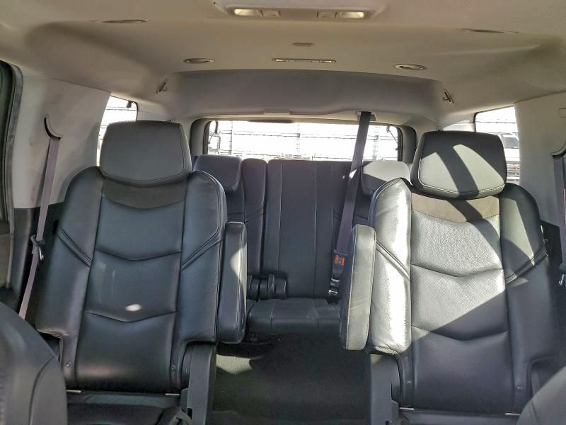 2017 Cadillac Escalade Luxury