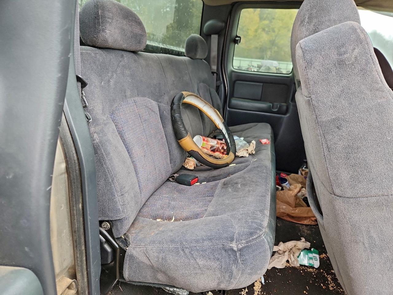 2001 Chevrolet Silverado C1500