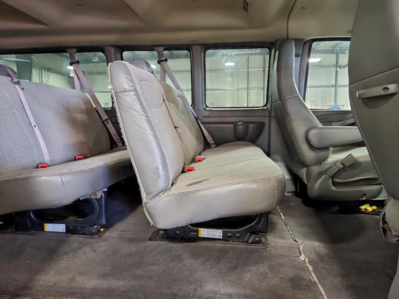 2020 Chevrolet Express G3500 LS